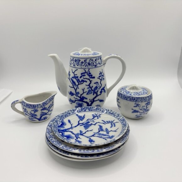 Unbranded Other - Vtg Miniature blue and white 8 PCs tea set Tea Pot Sugar Creamer Plate